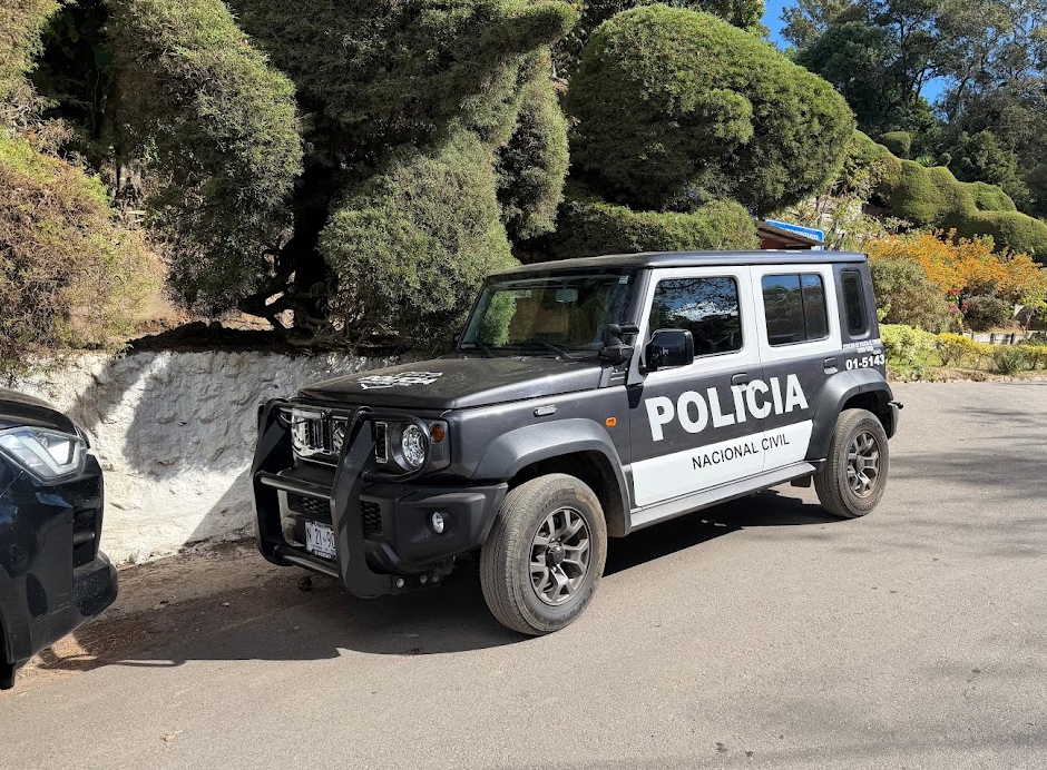 エルサルバドルの警察車両